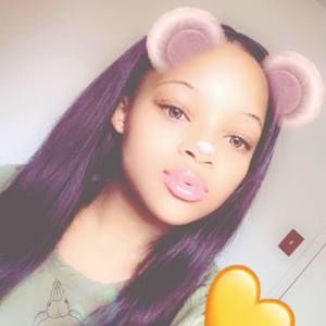 Meet your Posher, Niya